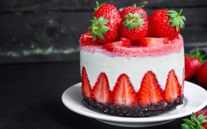 Loisirs en famille : pourquoi ne pas tenter la préparation d'un bon fraisier ?